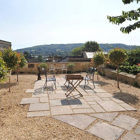 Central Luxury Bath Garden Apartment Free Parking Exterior photo